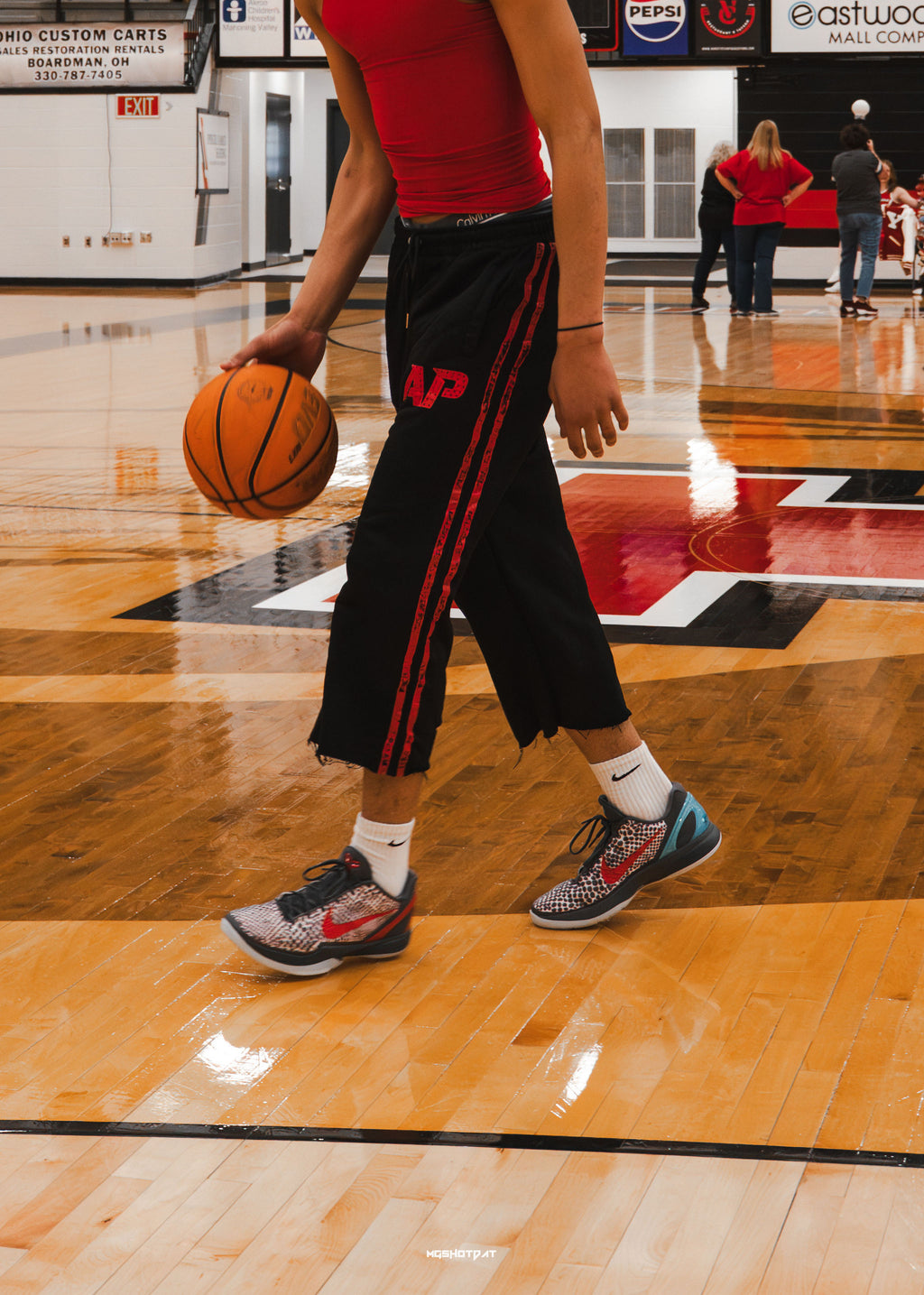 3/4 Athletic Cropped Sweats